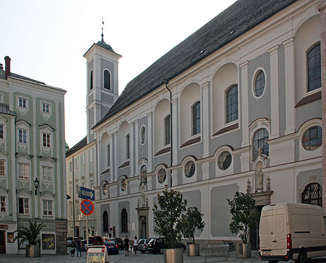 Denkmaldatenbank Denkmäler Ehemalige Minoritenkirche und ehemaliges