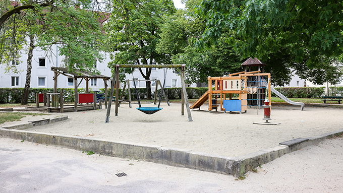 Foto Kinderspielplatz - Kinderbad Auerpaint