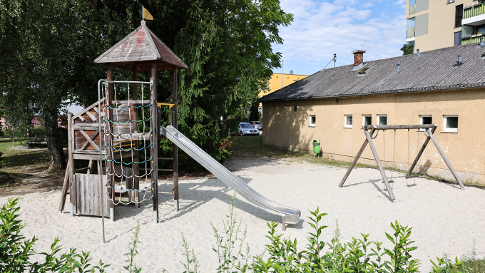 Foto Kinderspielplatz - Adolf Dietel Weg