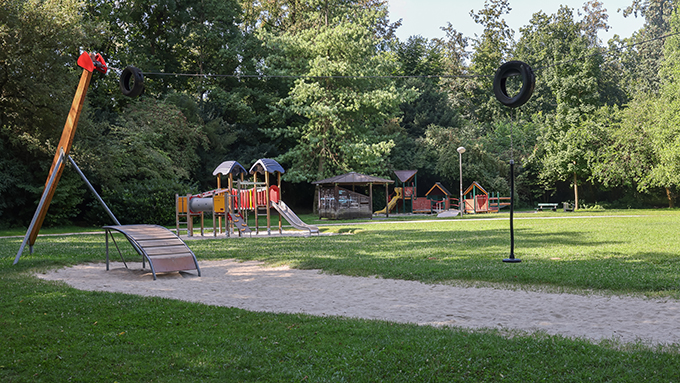 Foto Kinder- und Jugendspielplatz - Hummelhofwald
