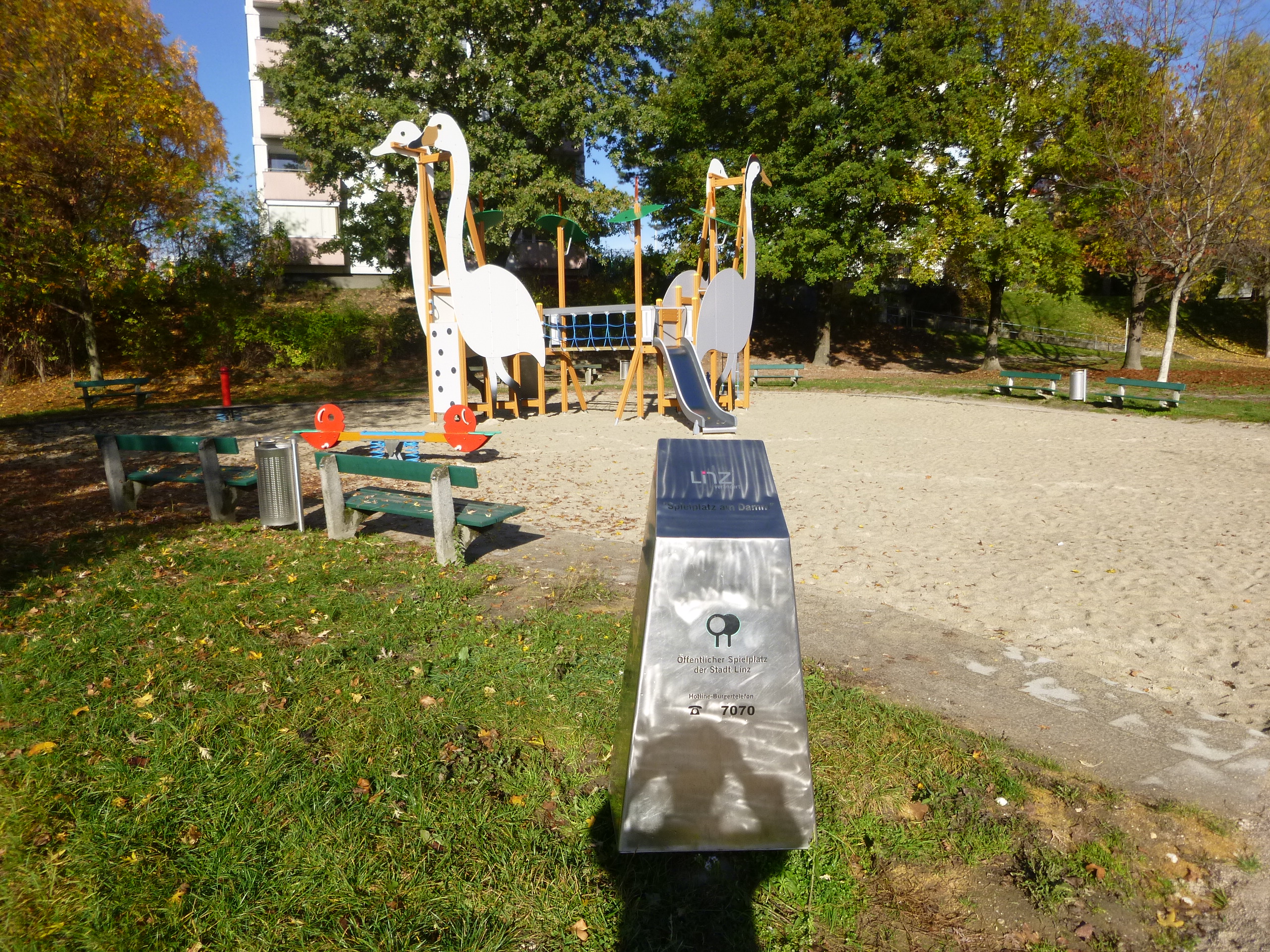 Spielplatz Am Damm mit Klettergerüst