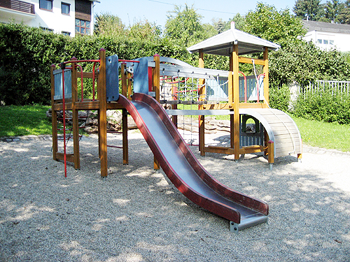Kinder- und Jugendspielplatz - Enzmüllnerweg