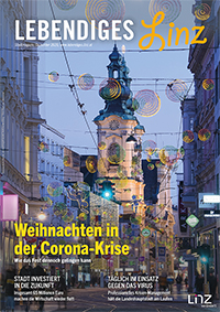 Die weihnachtlich geschmückte Landstraße während des zweiten Lockdown. Kaum Menschen in der Innenstadt, ein für den Advent völlig ungewohntes Bild.