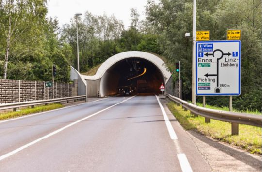 Während Der Fahrt Im Tunnel Bemerken Sie Sanierung Mona-Lisa-Tunnel | Stadt Linz