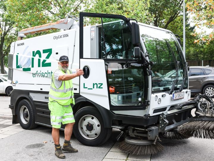Reinigungsfahrzeug_by_Stadt_Linz