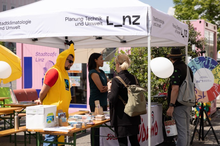 Fairtrade_Entertainer4