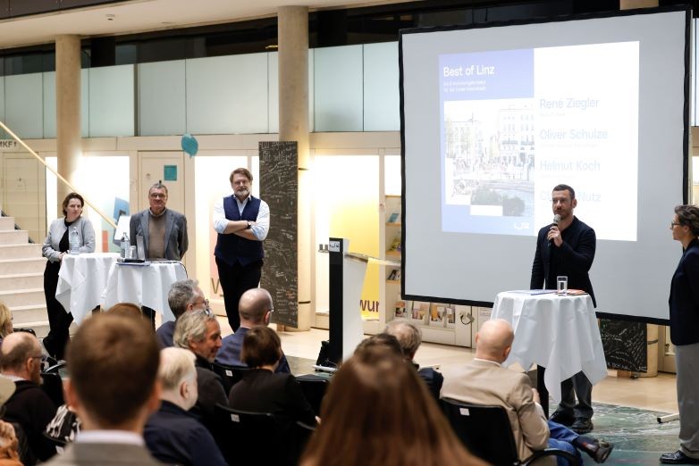 REX6633_StadtLinzSturm_1