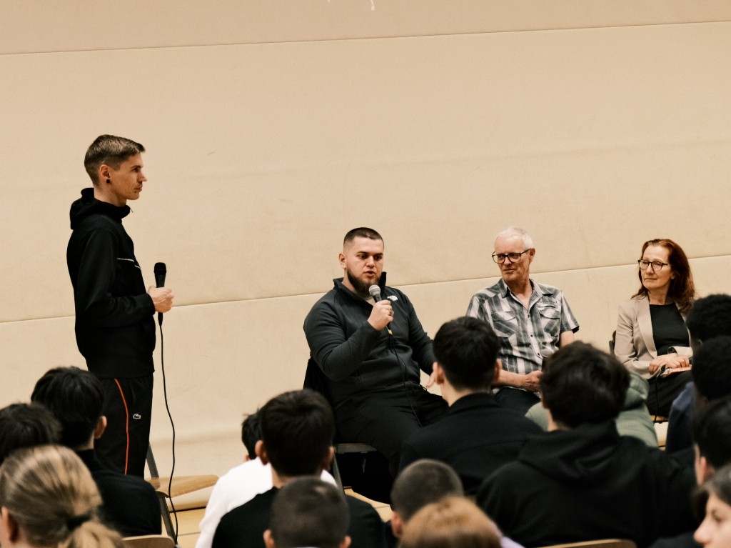 CopundChe_Christopher_Glanzl4_1