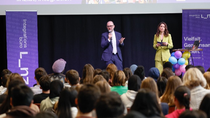 Fotos der Abschlussveranstaltung der Antirassismus-Kampagne in der Tabakfabrik