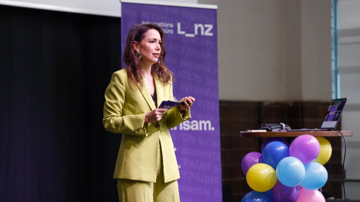 Fotos der Abschlussveranstaltung der Antirassismus-Kampagne in der Tabakfabrik