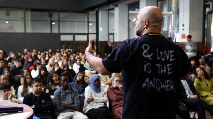 Fotos der Abschlussveranstaltung der Antirassismus-Kampagne in der Tabakfabrik
