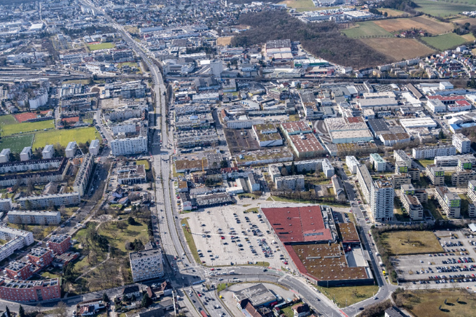 Die Stadteinfahrt Salzburger Straße ist das „Tor nach Linz“.	Foto: PTU/Pertlwieser