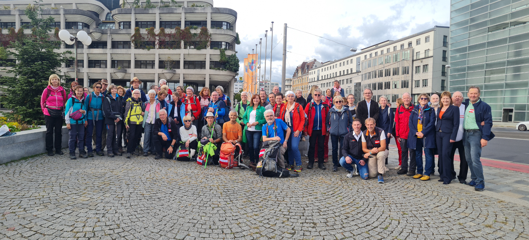 Linz hisst die neue Friedensfahne