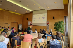 Personengruppe; Foto: Stadtbibliothek Linz
